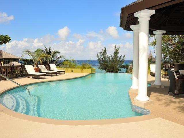 Alexanders Penthouse On The Beach Ocho Rios Ngoại thất bức ảnh